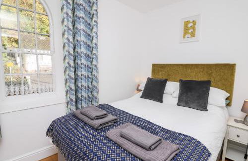 Upper Vestry - Photo 16