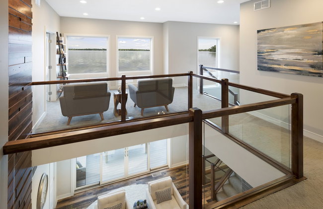 Lakefront Luxury - Photo 32