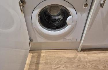 Sapphire Luxe- Basingstoke Sleeps 4 with Free Parking - Foto 19