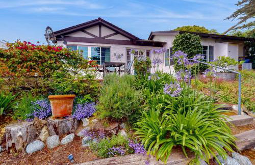 La Jolla Historic Gem, Hot Tub, Game Room, Garden Oasis with Firepit & Courtyard Dining - Foto 23