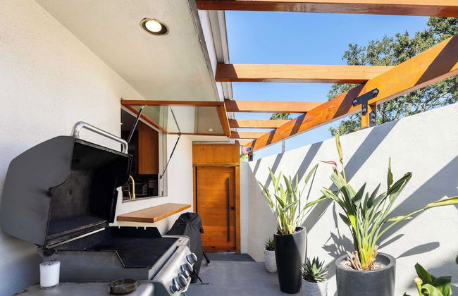 Edwin by Avantstay Hollywood Hills Luxury + Pool - Photo 41