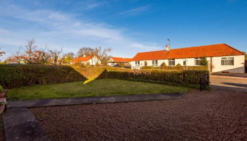 Sunset Retreat - Photo 3, Garden, Garden view