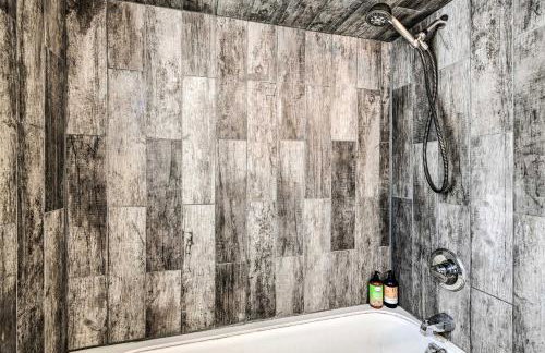 Kik-N-Bak Cottage with Beautiful Mountain View - Foto 16