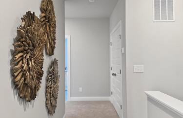 Luxe King Bed, Balcony, Garage in Downtown Raleigh - Foto 46