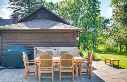 Dog-Friendly Park Falls Cottage with 5 Acres and Lake - Foto 22