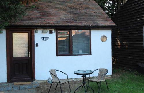 Thorpe Park Studio - Detached Stay & Free Gated Parking - Foto 25