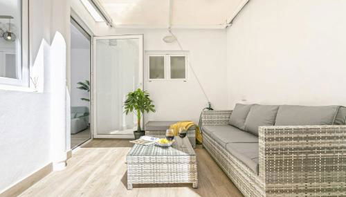Precioso apartamento con Patio - Photo 3