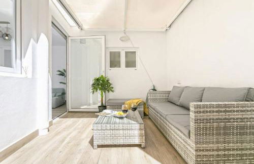 Precioso apartamento con Patio - Photo 3