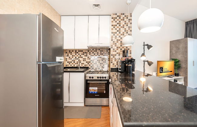 Luxury StayCation - Al Jawhara Tower Studio Apt in the Heart of Dubai - Photo 13