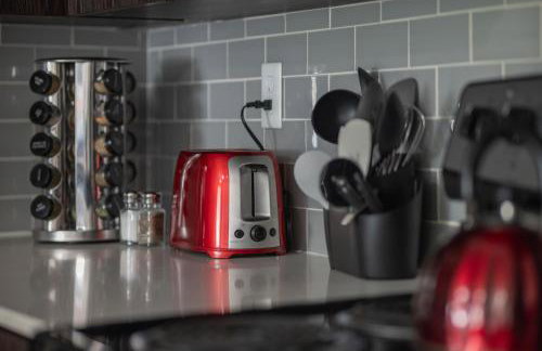 Luxury Place Next to UVU - Photo 29