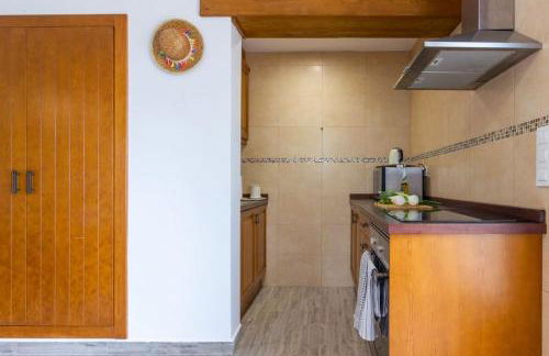 House with swimming pool and amazing sea and mountain views in Montgó, Denia - Photo 18