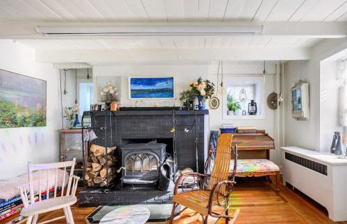 Charming & Whimsical Historic River Home - Photo 18