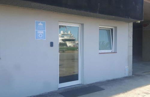 AMAZING FLAT IN CLASSIC SAILING BOAT in BARCELONA - Photo 6