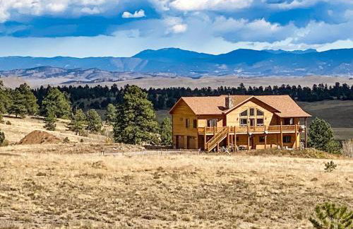 New! Beautiful, Spacious Modern Home on a Large Acreage - Peaks & Prairies Retreat - Foto 49