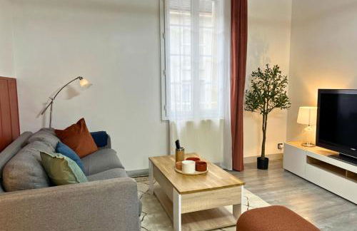 Henri en scène - Charme & Confort en Hypercentre Chartres - Au pied de la Cathédrale - Foto 7