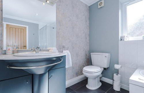 Damson House- Spacious, Modern 6 bedroom Executive House - Ideal for Work Teams or Multi-Generational Families - Foto 75