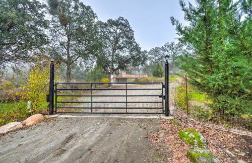 Family Home Near Kings and Sequoia National Parks! - Photo 33
