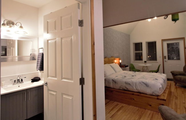 Love Shack - Photo 6