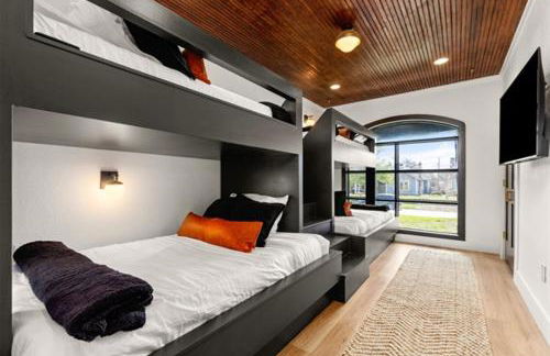 10 Min 2 Downtown, Heated Pool, Hot Tub, Putt Putt - Foto 32