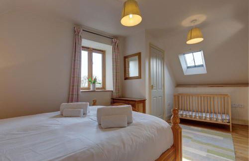 Long Barn, Rookery Farm - Photo 16