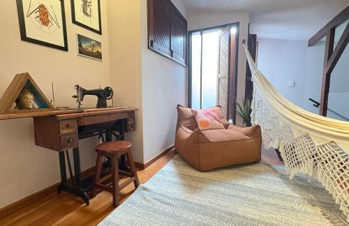 Descubra a Casa Felicidade em Belém! Climatizada, com sala ampla, 2 quartos, mezanino e Wi-Fi veloz. Localização central perto de atrações e gastronomia. Viva a Amazônia com conforto exclusivo. Reserve já sua experiência inesquecível! - Photo 5