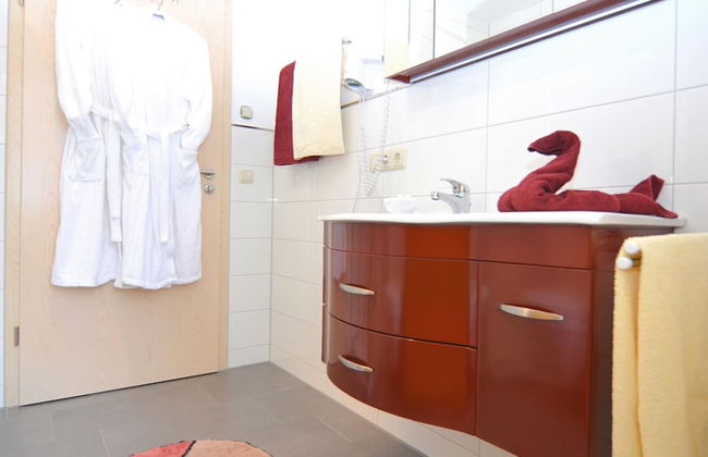 Bavaria Modern Family Stay - Photo 16