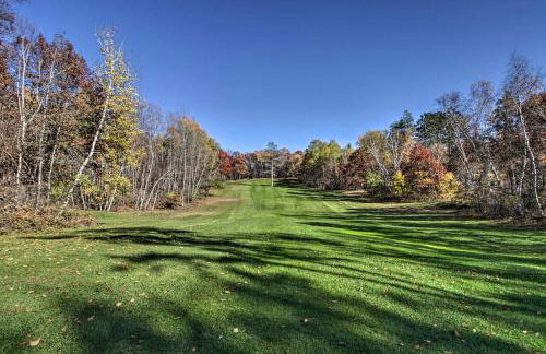 Cabin with Fire Pit and Movie Room, 1 Mi to Lake - Foto 43