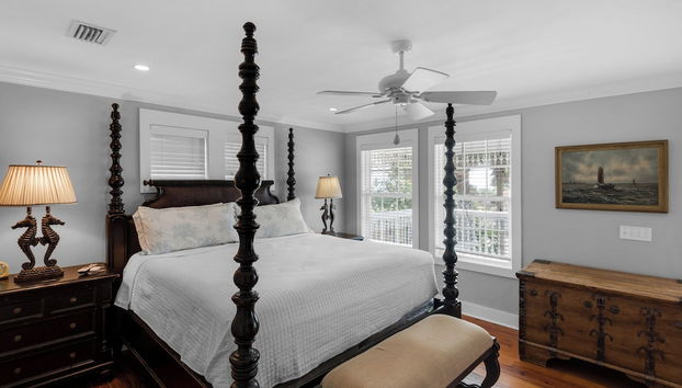 Intensive Care - Steps From the Ocean w/ Golf Cart! - Foto 3, Habitación