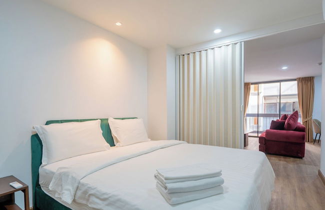 PSJ Penthouse - Photo 31