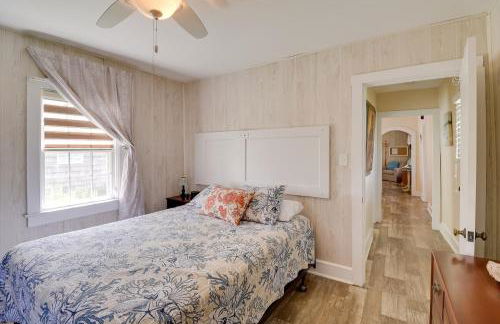 Deck and Indian River Bay Views Coastal Cottage - Foto 15