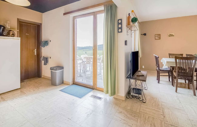 Quiet Valley View Retreat - Photo 2