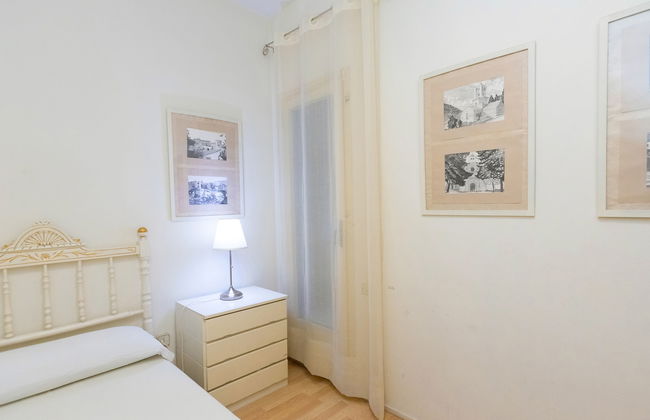 3 bedroom Apartment in Barcelona - Photo 16