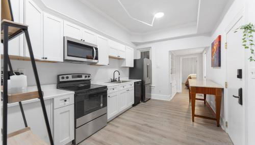 1734 Comfort Stay, 2 Bedrooms, 2 Bath with Kitchen & Wi-Fi - Foto 4