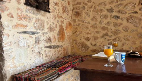 Electra Stone Suite - Photo 2