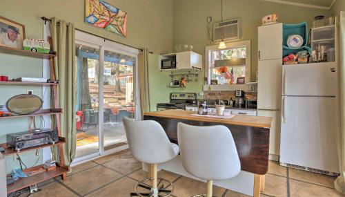 Lakeside Pleasure Island Cabin with Deck and Gas Grill - Foto 5