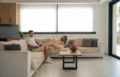 Villa Anassa - Luxurious 4-Bedroom Villa with Private Pool by Temma Villas - Photo 22