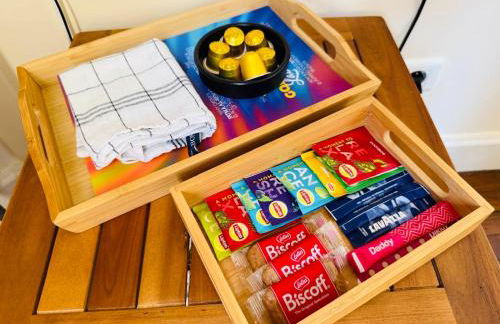 Studio chic à 200 m du Palais des Festivals, au cœur du shopping Cannois - Photo 4