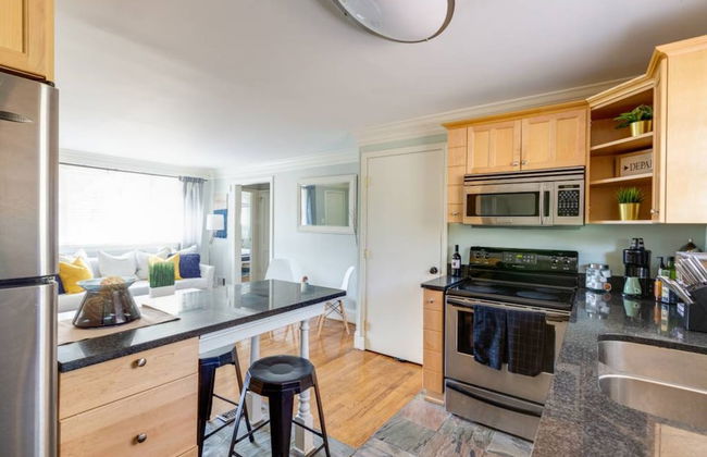 Light & Airy Family Home - Foto 12