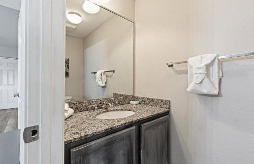 Eagles Landing 1BR Heaven - Photo 58