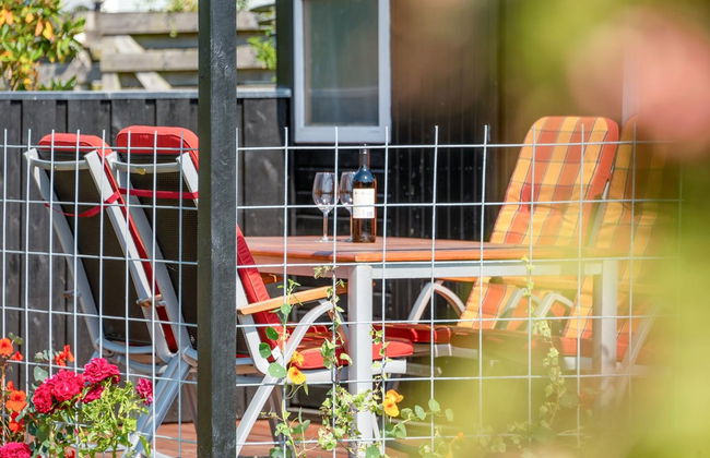 "Sighfrith" - 150m from the sea - Photo 14