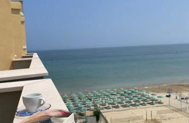 Apartament Mare e Sole z basenem i przy plaży - Foto 8