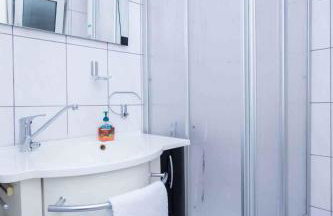 House Neda - Photo 2