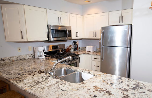 Modern & Updated Winterplace 3br- Sleeps 12 3 Bedroom Condo by RedAwning - Foto 5