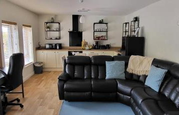 Cathedral View Apartment Derry - Photo 5