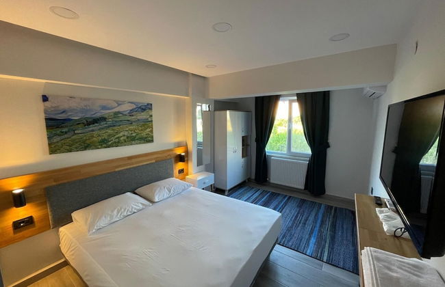 Royalova Hotel - Photo 16