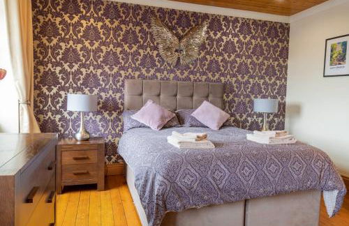 Beautiful Grade II listed apartment. - Photo 19