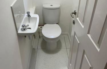 Detached, 5 Double Bedrooms, 3 En-Suites, 5 Car Parking - Foto 13