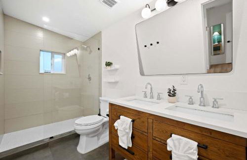 Explore South Park from 2-Story Home Sleeps 8 - Foto 17