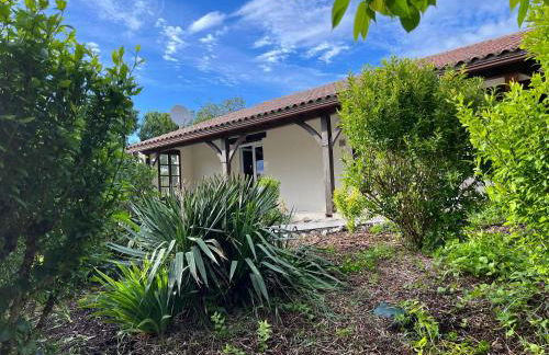 Peaceful gîte with stunning pool near market town - Foto 2