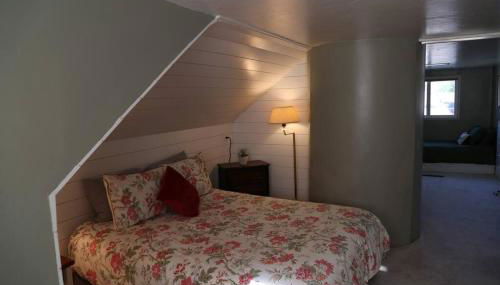 Updated Cottage 3 Bedroom Home With Game Room - Foto 4